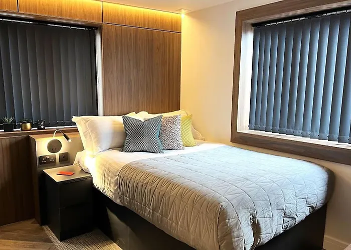 Unwind In Style, One-Bedroom Haven 4C Close To Dmu